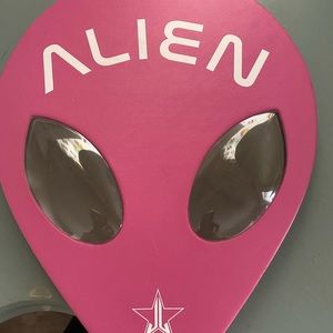 Jeffree Star Alien Palette
